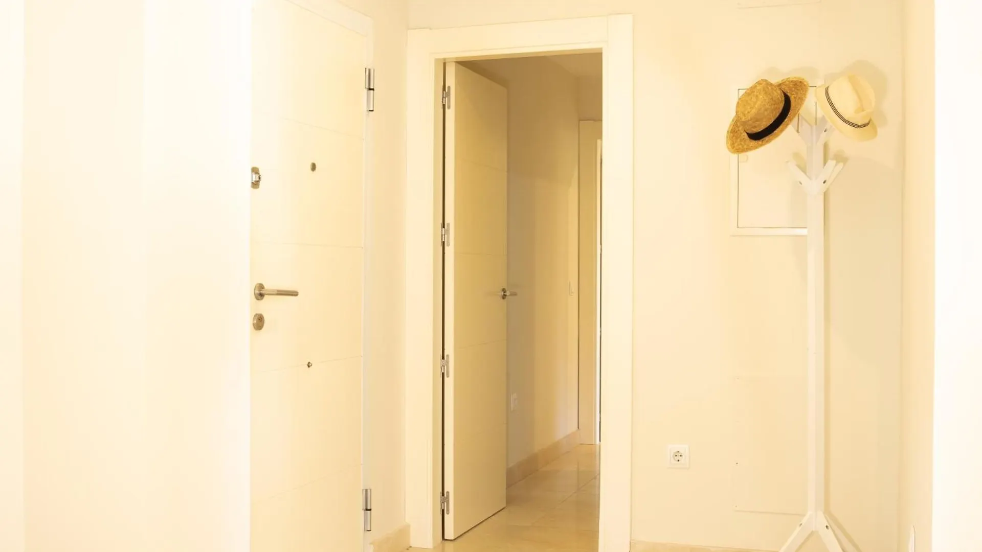 Appartement Bajo Encantador Y Familiar En Benahavis Estepona